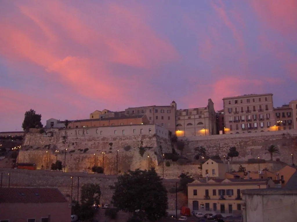 L'Arco Cagliari Bed and Breakfast Italia