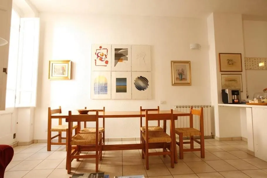 L'Arco Cagliari Bed & Breakfast